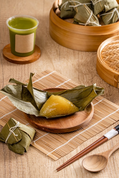 Zongzi oder Bakcang chinesische herzhafte Klebreis-Knödel