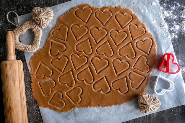 Zu Hause einen Kuchen backen, handgemacht, hausgemacht. Rezept, Schritt für Schritt. Mach es dir selbst Geschenk zum Valentinstag