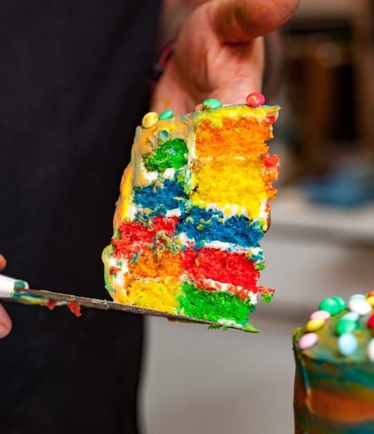 Zubereitung von Kuchen- und Karnevalsgebäck.