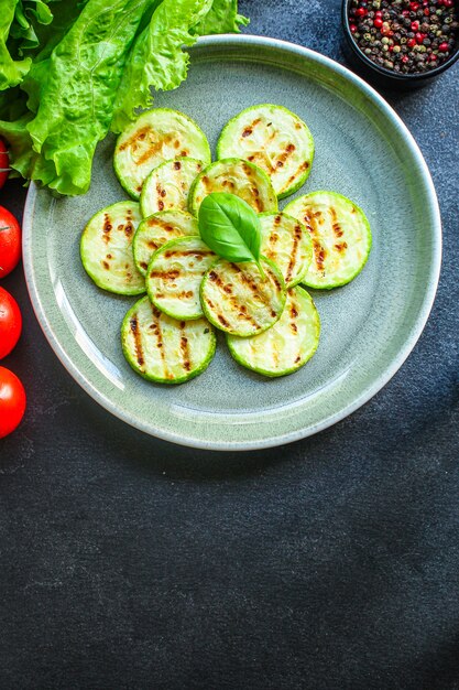 Zucchini gebratener Grill