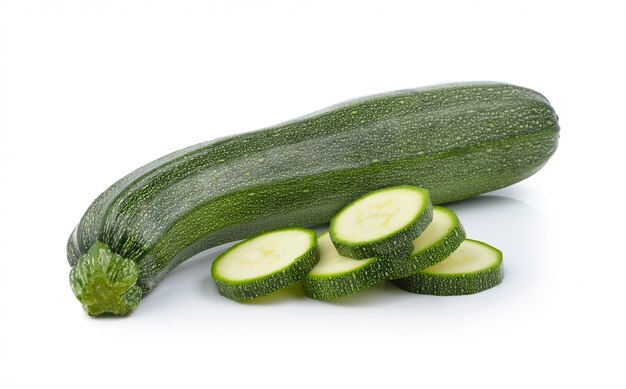 Zucchini isoliert auf weißem Raum