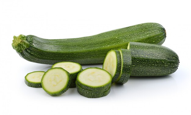 Zucchini isoliert