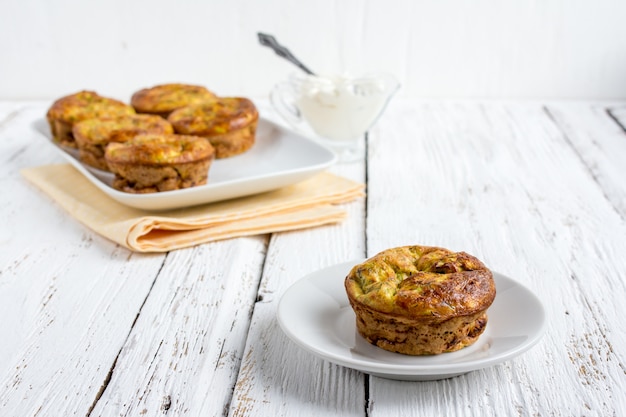 Zucchinimuffins mit Kräutern