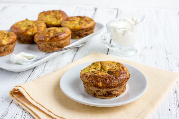 Zucchinimuffins mit Kräutern