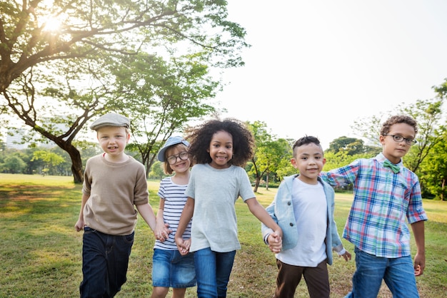 Zufällige Kinder-nette nette Freund-Kinderkonzeption