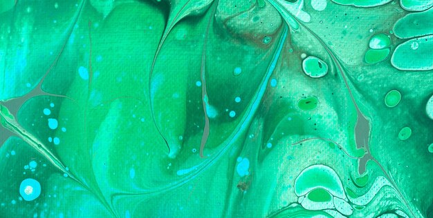 Zusammenfassung von Emerald Swirl