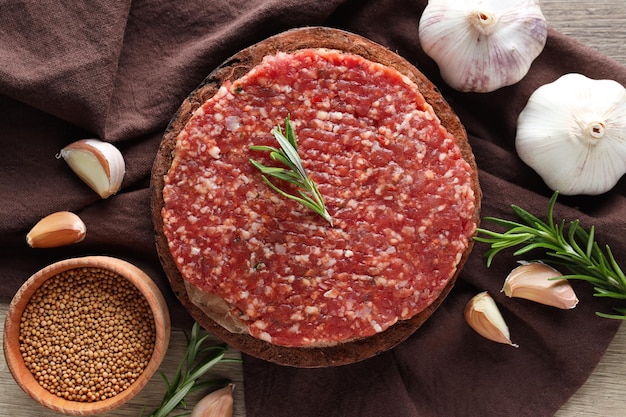 Zutat zum Kochen von Hackfleisch vom Grill