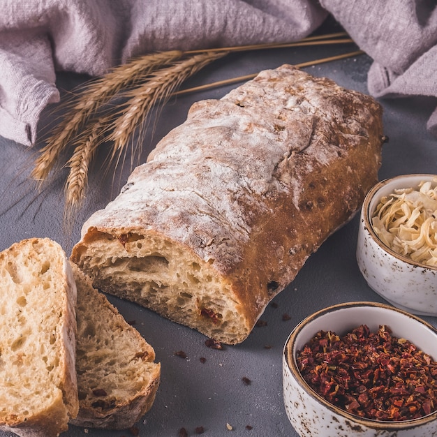 Zutaten für Ciabatta-Brot. Getönten Foto