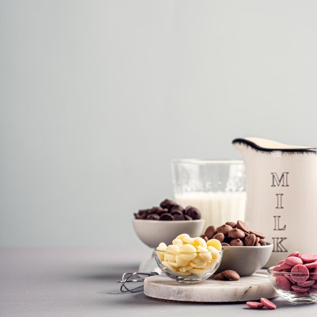 Foto zutaten zum kochen von heißer schokolade