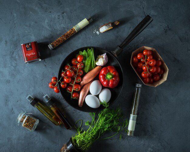 Zutaten zum Kochen von Shakshuka