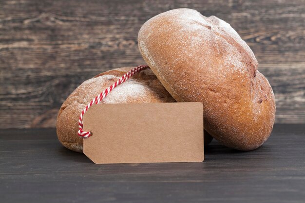 Foto zwei frisches brot