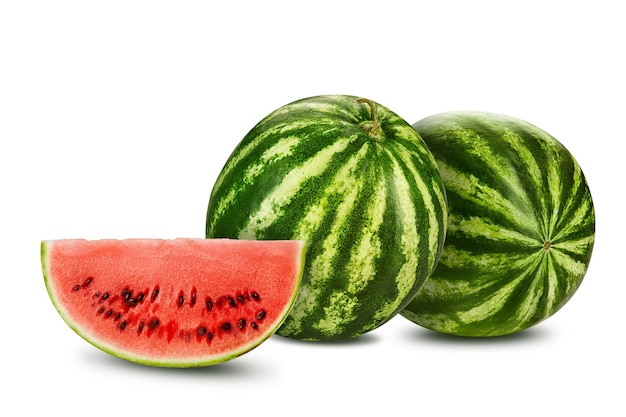 Foto zwei grün gestreifte wassermelonen isoliert auf weiß mit kopienraum für textbilder querschnitt beere w...