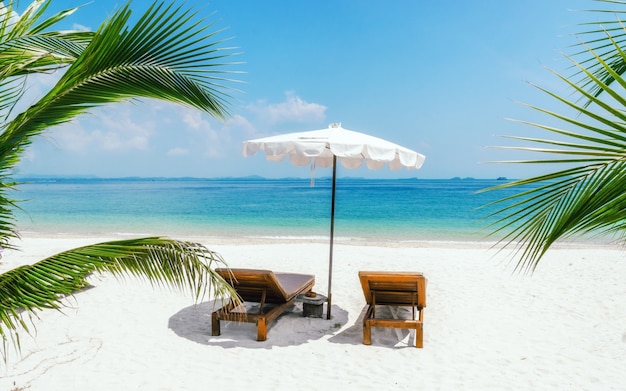 Zwei Sonnenperlen am Strand