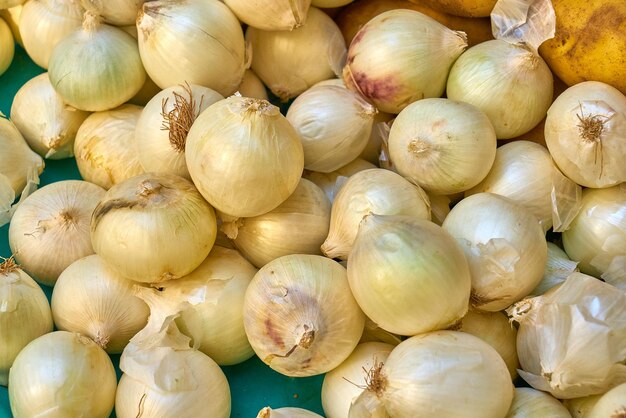 Zwiebelnahaufnahme im Markt