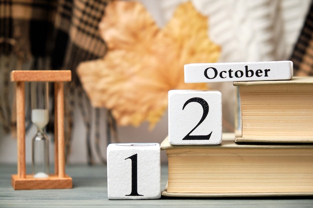 Zwölfter Tag des Herbstmonats Kalender Oktober