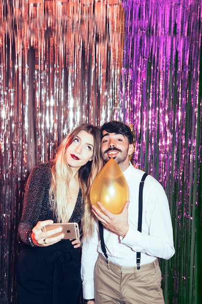 Free photo 2018 party with couple