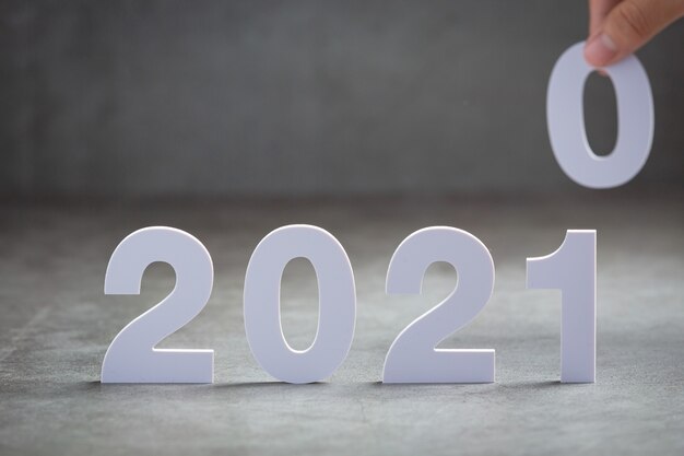 2021年の数字のレタリングの概念