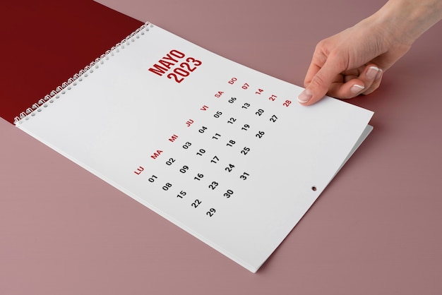 Foto gratuita calendario mensile 2023 ancora in vita