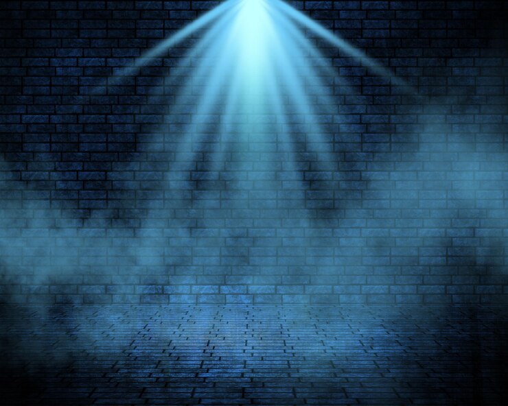 Free Photo 3d dark grunge smoky interior with spotlight
