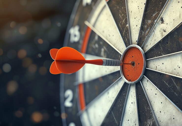 Free Photo 3d rendering of arrow hitting the target
