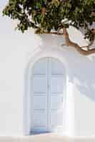 Free photo 3d rendering of mediterranean door