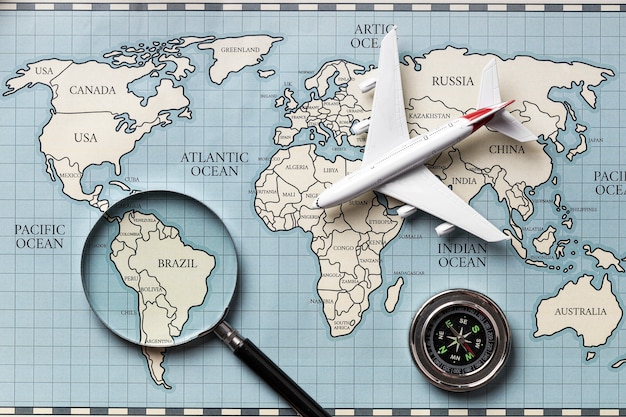 無料写真 上記の旅行地図と飛行機