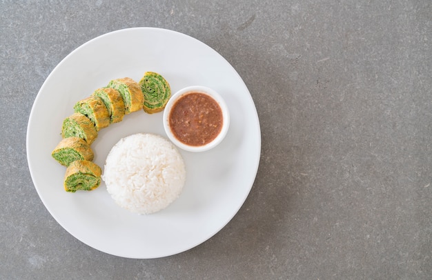 Acacia Pennata Omelette with Chili Paste