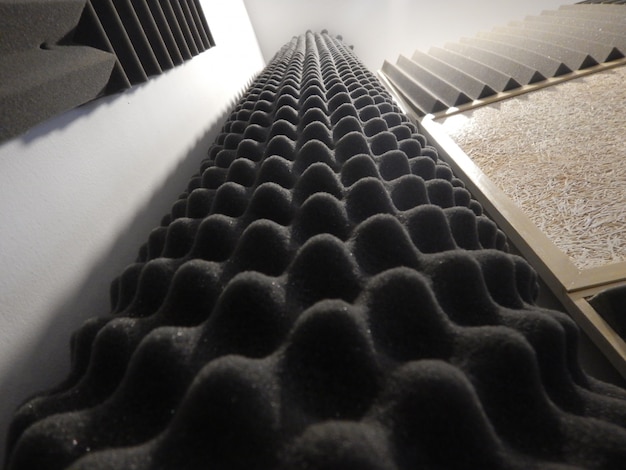 Free photo acoustic foam in studio