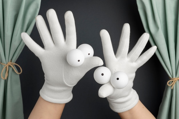 Adorable hand puppet show for kids