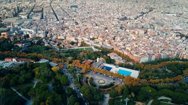 スペイン、バルセロナの空中ドローンビュー