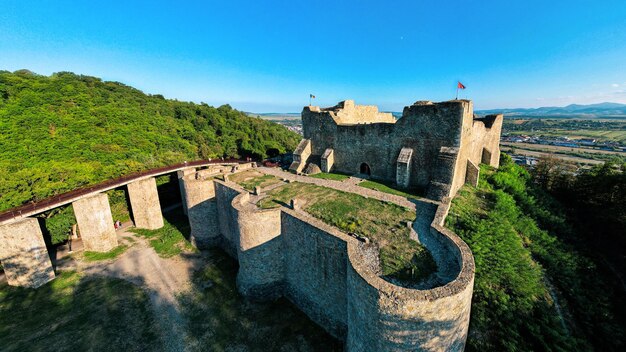 トゥルグ ネアムト ルーマニアのネアムト城塞の空撮ドローン ビュー