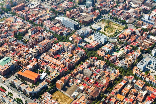 Foto gratuita veduta aerea del paesaggio urbano di barcellona. catalogna