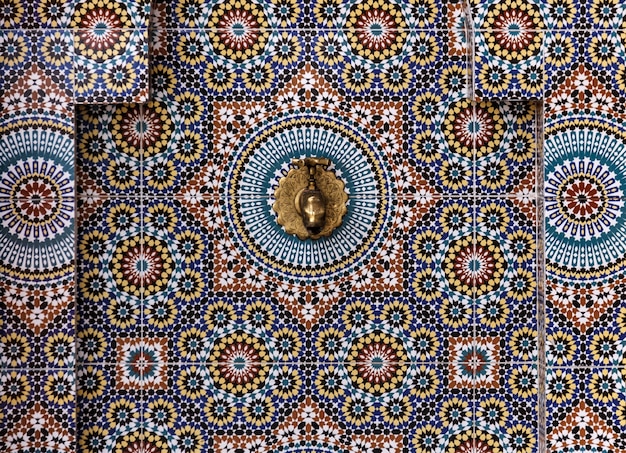 Вид с воздуха на изысканную плитку в Марокко