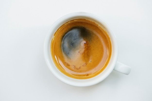 Вид с воздуха на горячий кофе