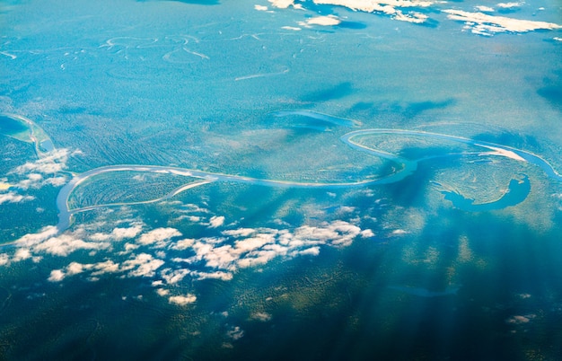 ペルー​の​アマゾン川​の​空​撮