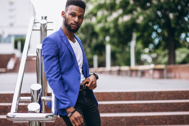 Free photo african american man in blue jacket