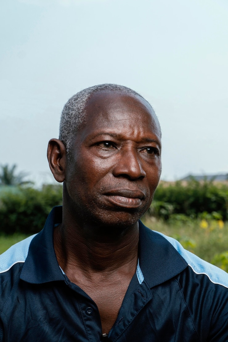 Free Photo african senior man