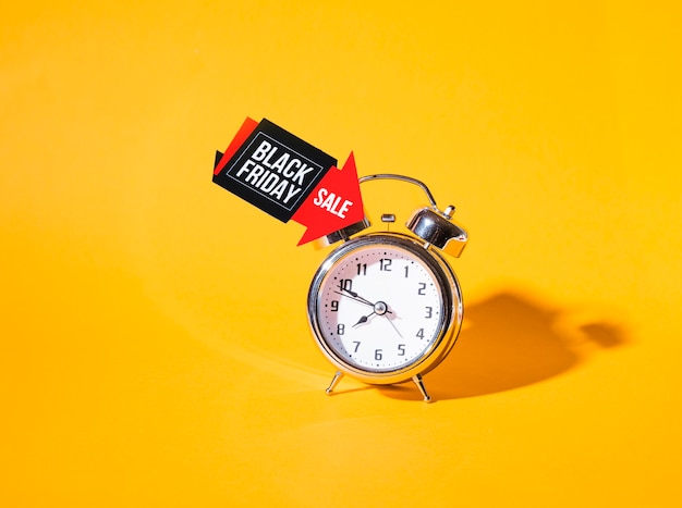 Alarm clock with tablet