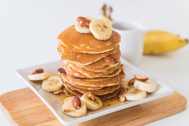 Free photo almond banana pancake