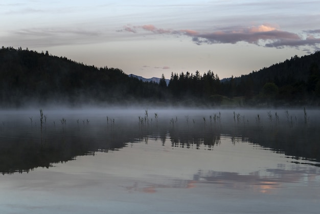 바바리아, 독일의 Ferchensee 호수의 놀라운 샷