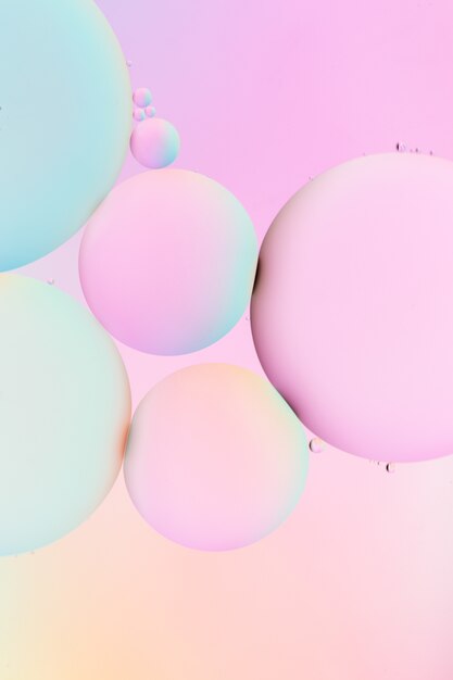 Удивительная вертикальная иллюстрация разноцветных пузырей