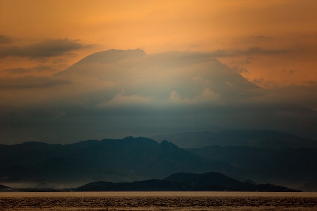무료 사진 화산의 놀라운 전망