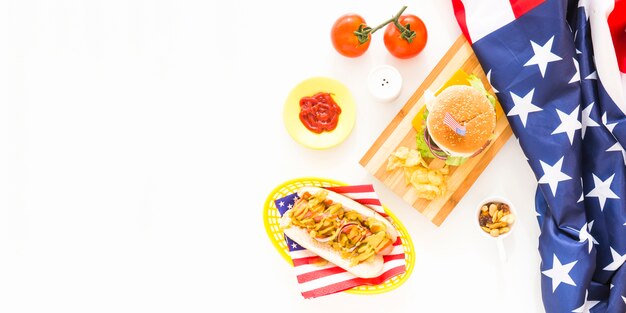 Американская концепция быстрого питания с хот-догом