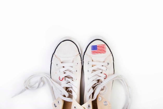 신발에 미국 국기