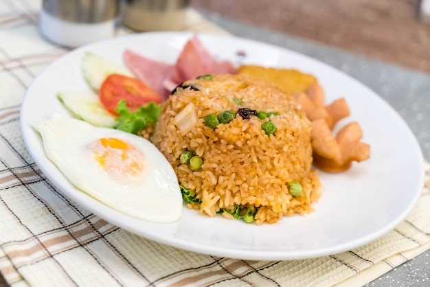 Free photo american fried rice