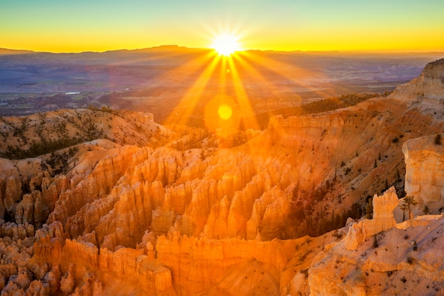 Амфитеатр от Inspiration Point, Национальный парк Брайс-Каньон, Юта, США