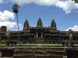 Free photo anckor palaces, siem reap, camboda. beautiful paradise.