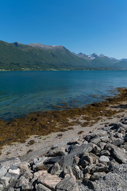 Foto gratuita andalsnes norvegia 26 giugno 2023