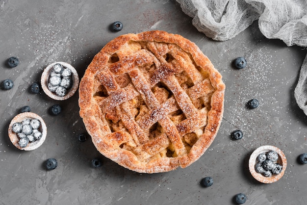 Foto gratuita torta appetitosa e pasticceria di mirtilli