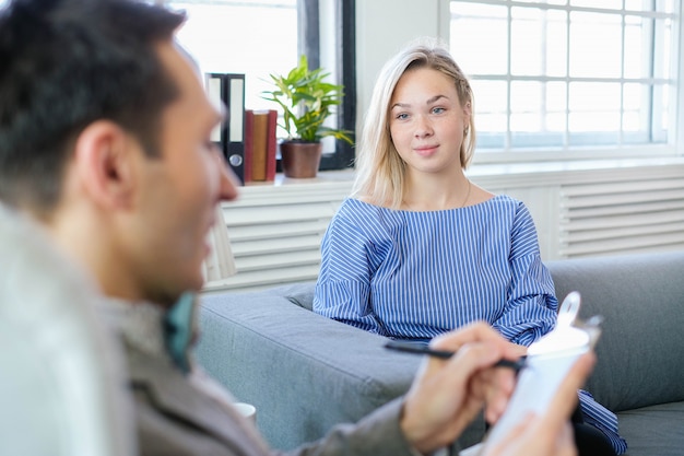 Free photo appointment at psychologist